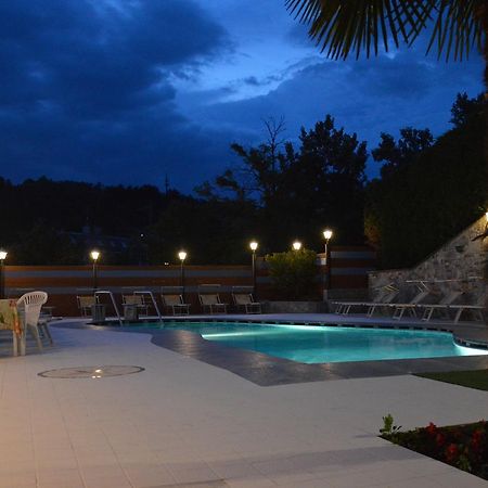 Hotel Plaza Tabiano Terme エクステリア 写真