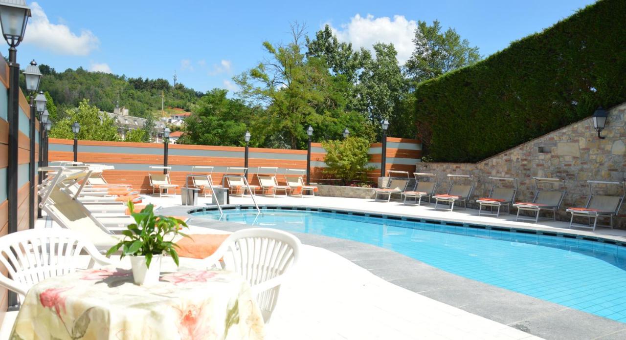 Hotel Plaza Tabiano Terme エクステリア 写真